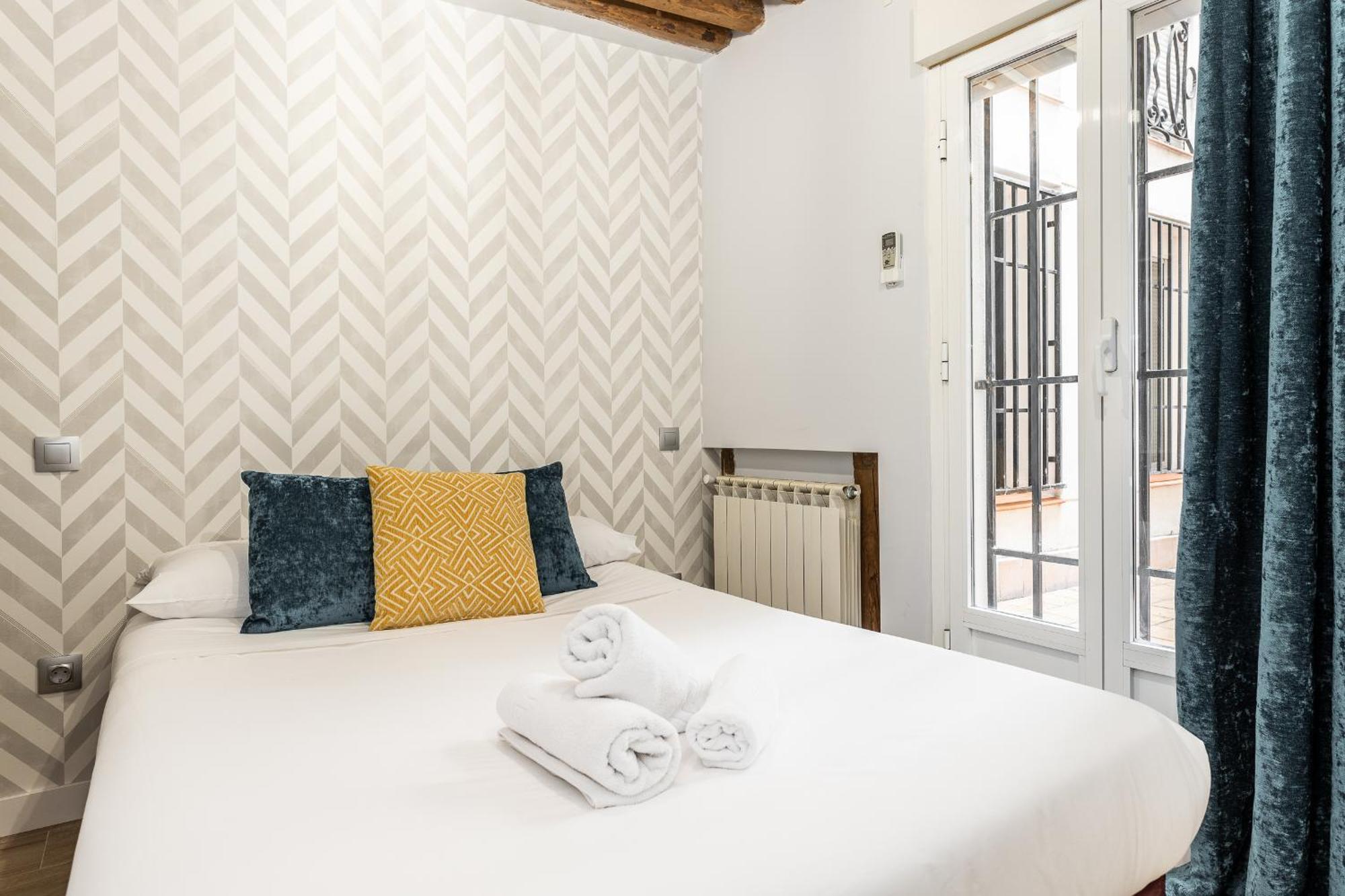 Ferienwohnung Waou Gran Via V - Alquiler Corta Duracion Madrid Exterior foto